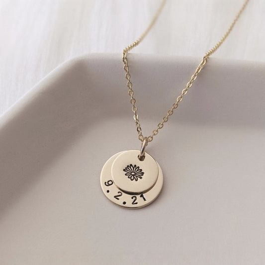 Personalize Birth Flower Nameplate Engraved Necklace